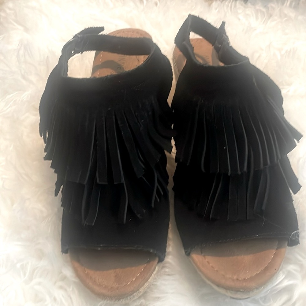 Minnetonka Black Fringe Sandals